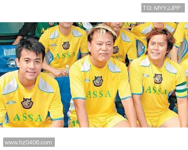 足球明星与女友的甜蜜日常生活揭秘与幸福瞬间分享 足球明星与女友的甜蜜日常生活揭秘与幸福瞬间分享